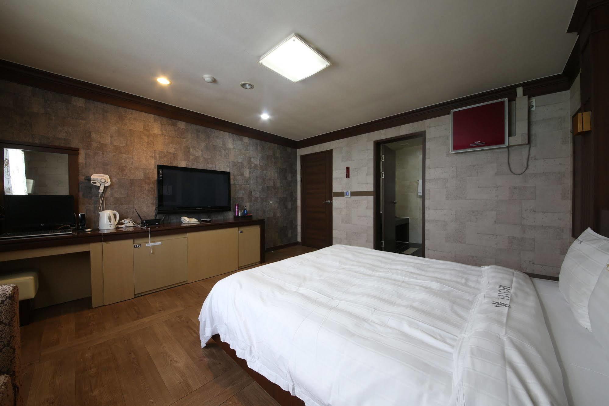 Yes Motel Gunsan Ngoại thất bức ảnh