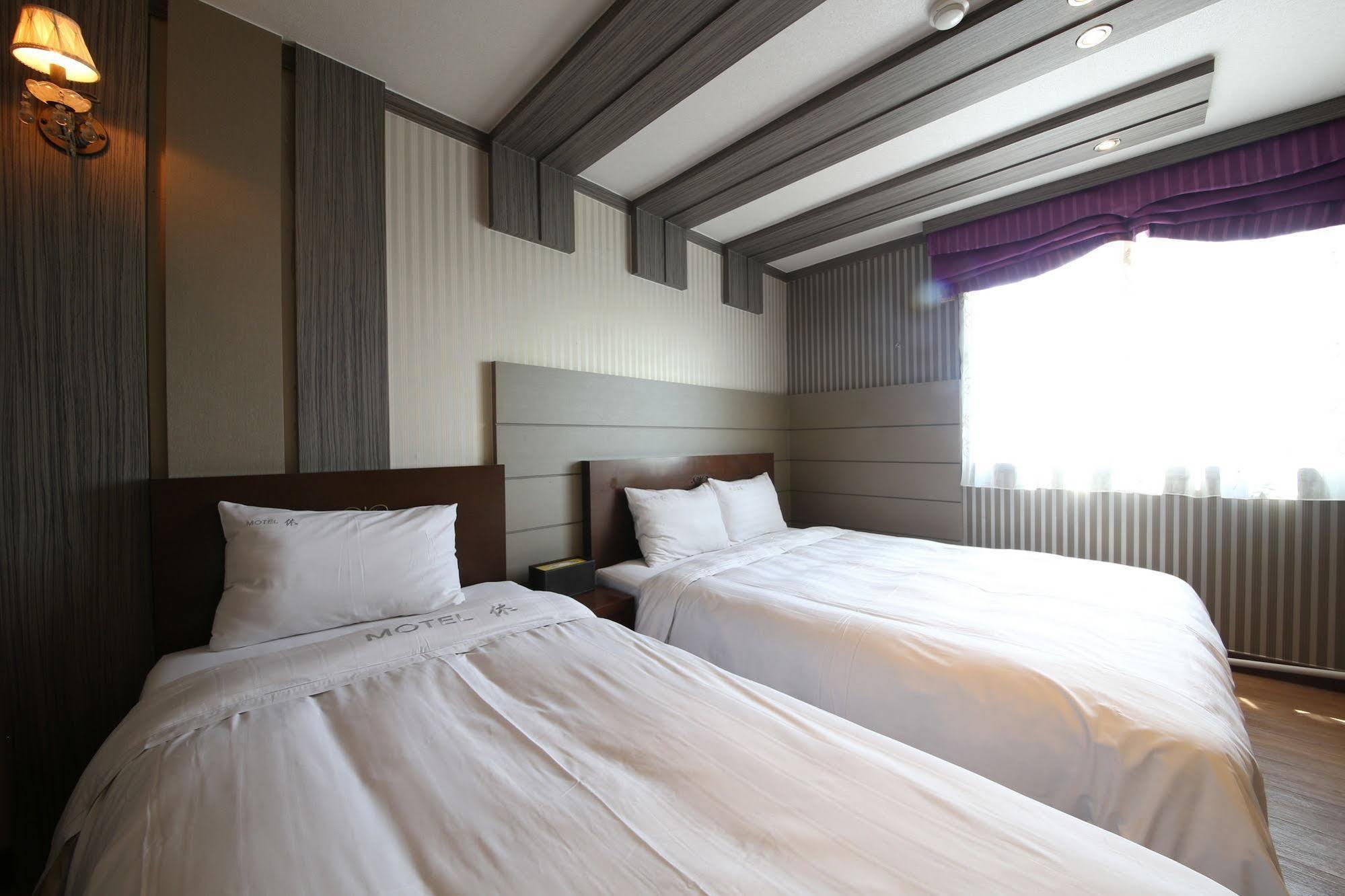 Yes Motel Gunsan Ngoại thất bức ảnh