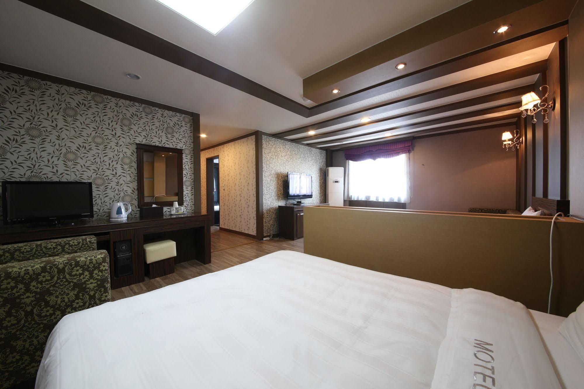 Yes Motel Gunsan Ngoại thất bức ảnh